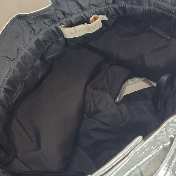 Choosy Silver Metallic Faux Leather High Waist Paperbag Party Shorts - Size 2 - Picture 6 of 9